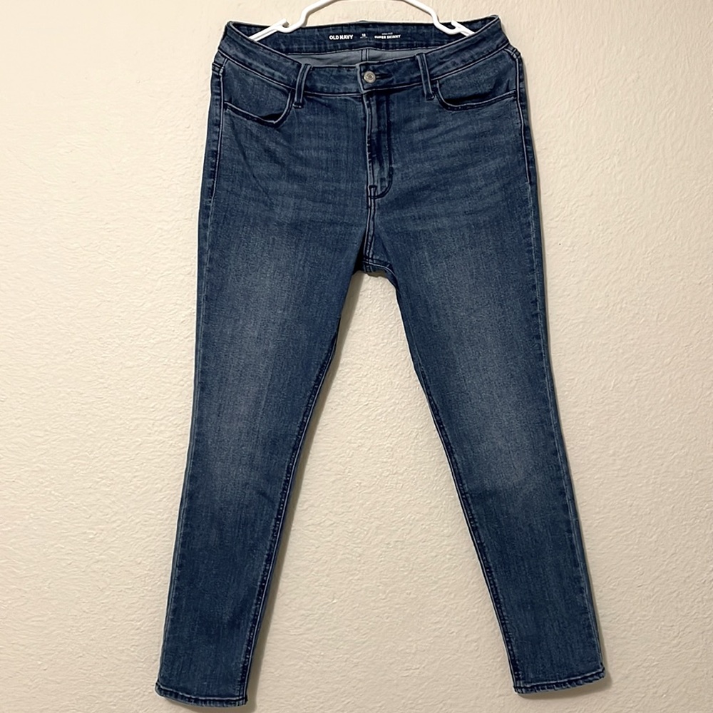 Old Navy Petite High-Rise Super Skinny Jeans